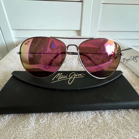 Authentic Maui Jim Polarized Aviator Sunglasses MAVERICKS with Tri~Fold case - Picture 1 of 10